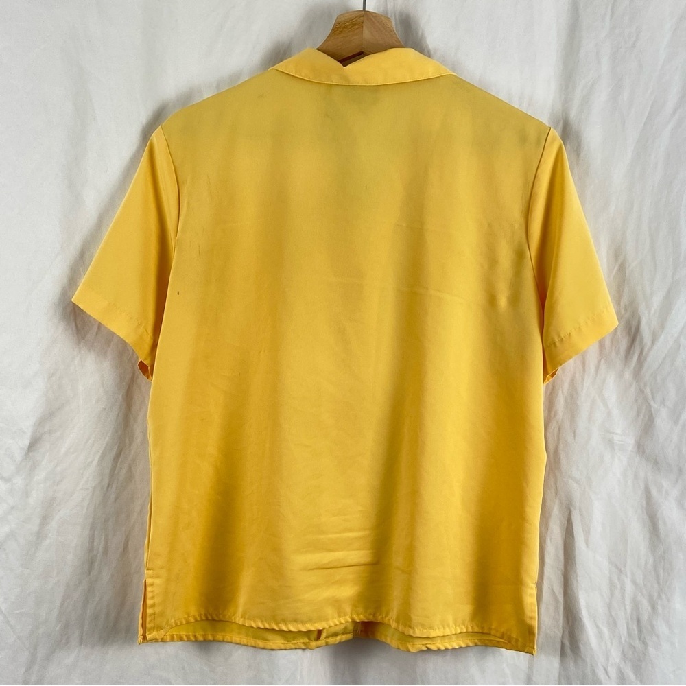 Notations Clothing Co Women's Yellow Button-Up Short Sleeve Top Size Medium - Picture 10 of 16